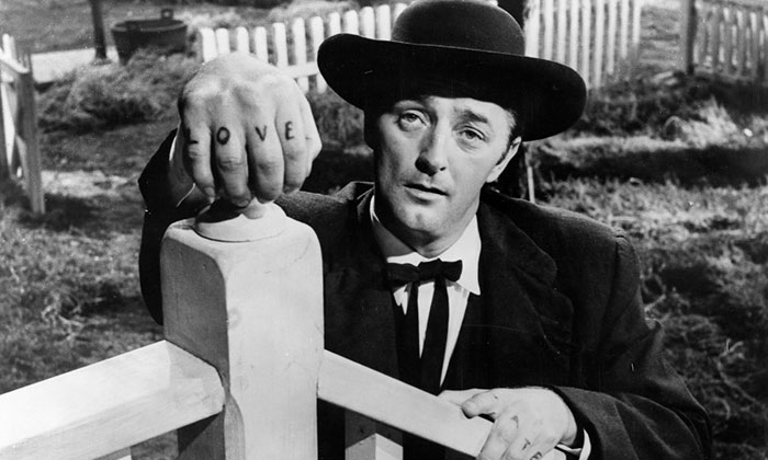  Robert Mitchum